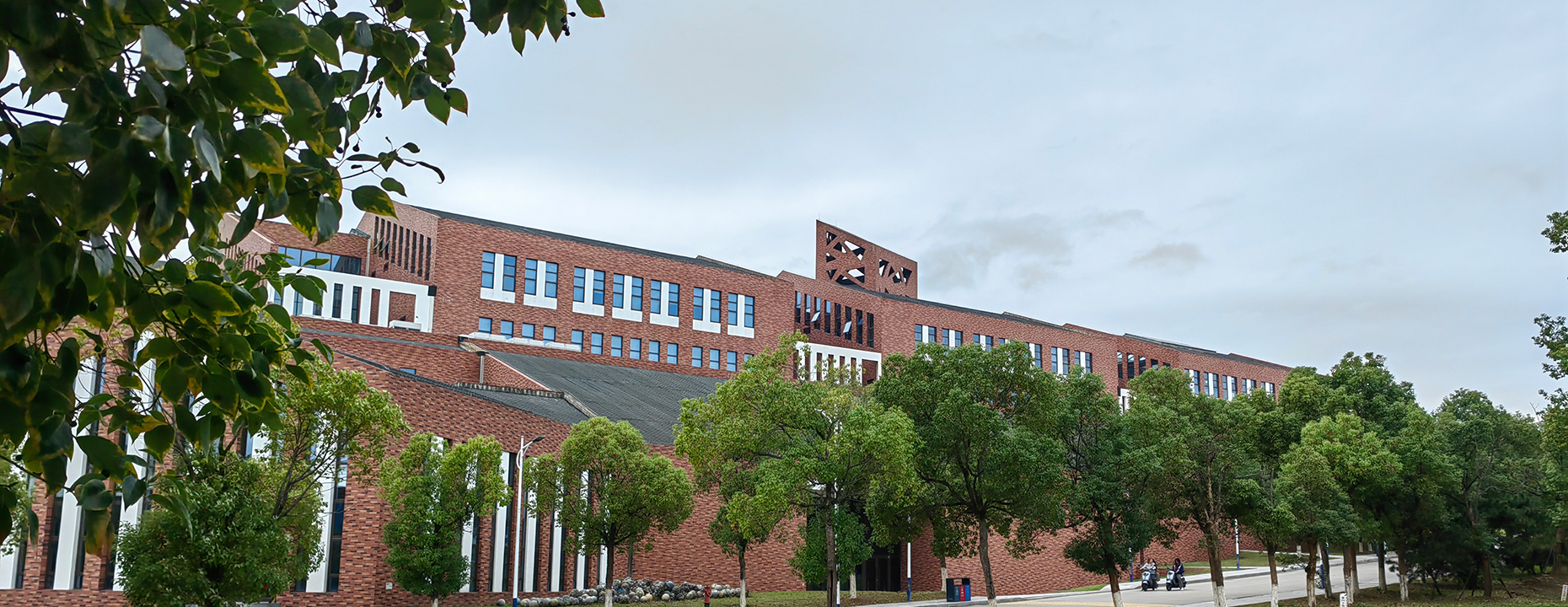 景德镇陶瓷大学 gallery image 3